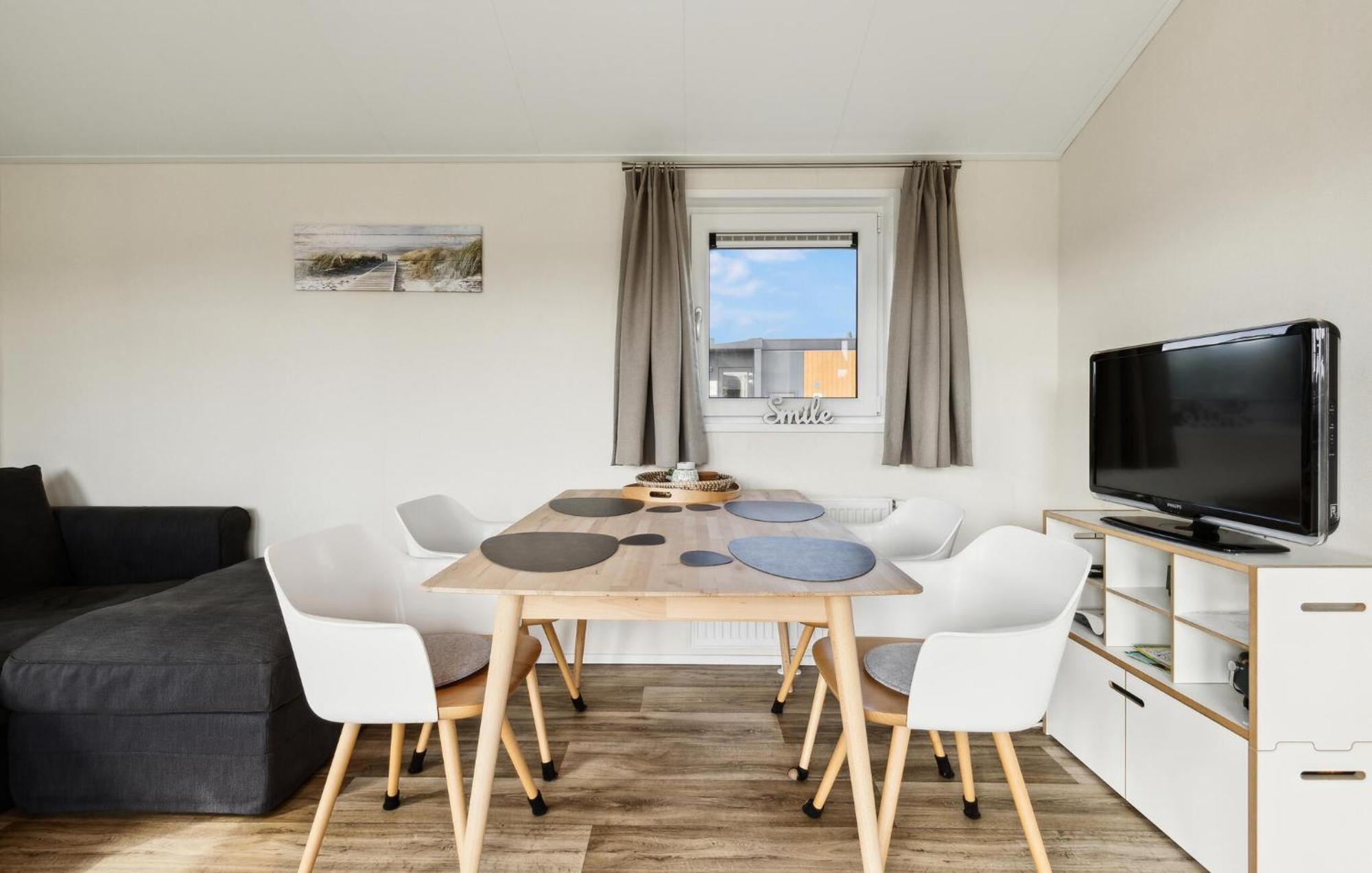 2 Bedroom Beautiful Home In Suesel Susel Exteriör bild